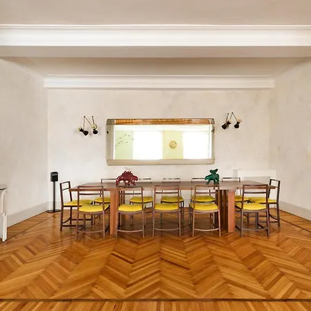 Casa Madama, A Burghesius Ρώμη